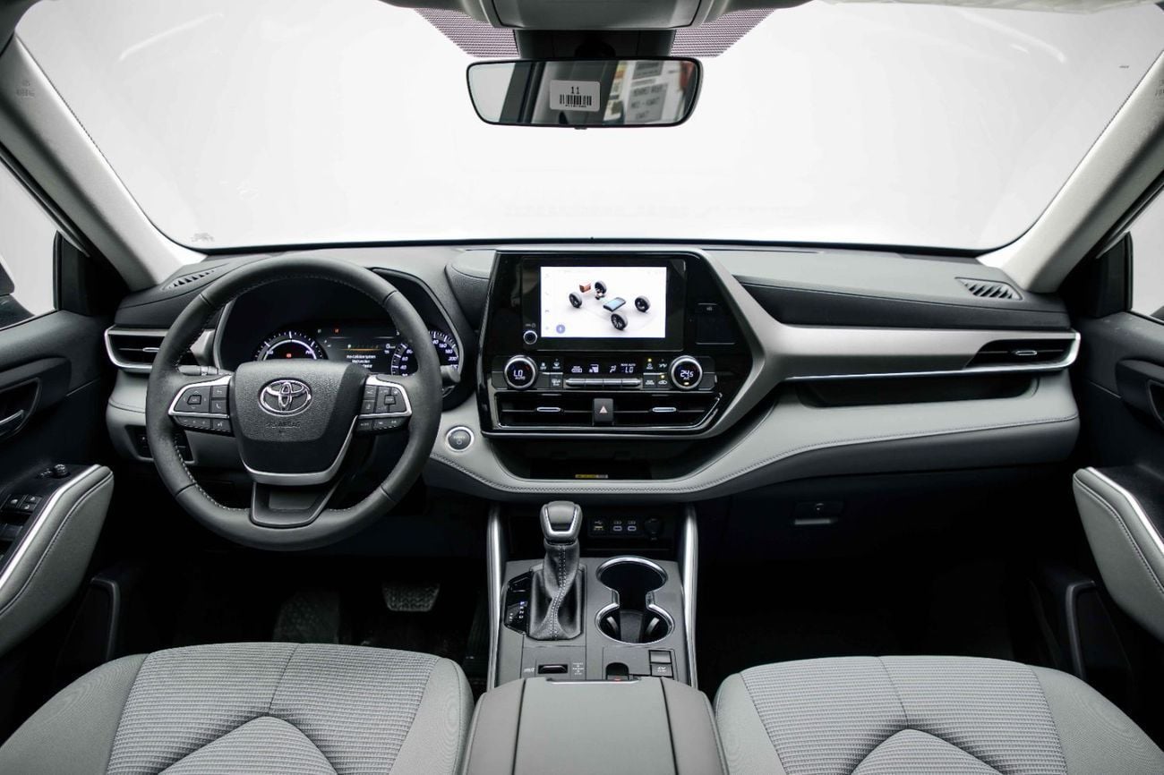 تويوتا هايلاندر GLE 2.5L Hybrid - Platinum White Pearl Inside Grey | Export Only