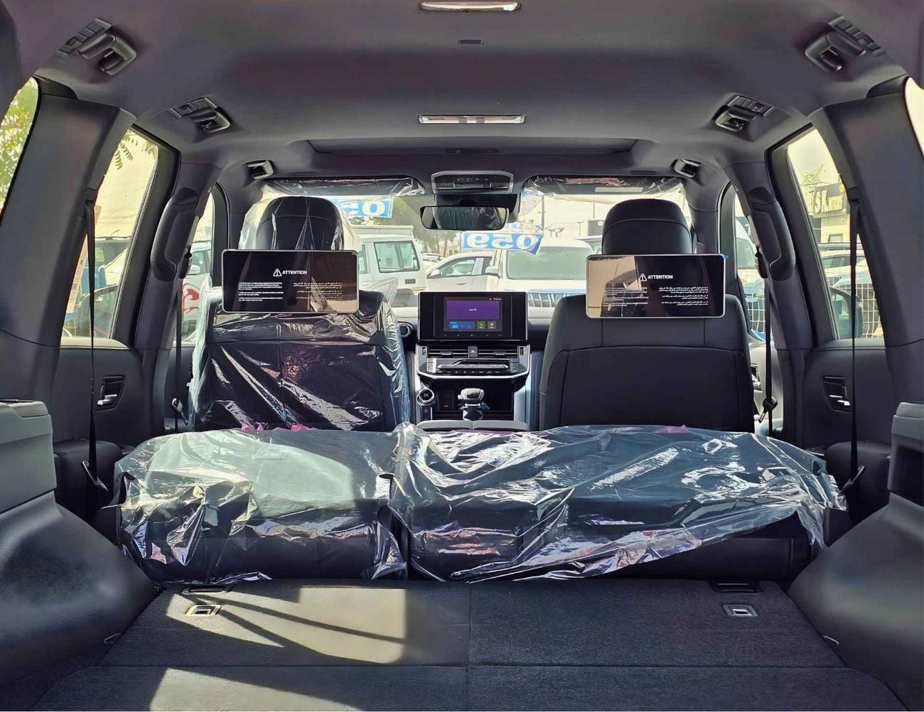 Toyota Land Cruiser GXR HIGH OPTION / 4.0L PETROL V6 / RADAR / REAR ENTERTAINMENT SCREENS  (CODE # GXR41H)