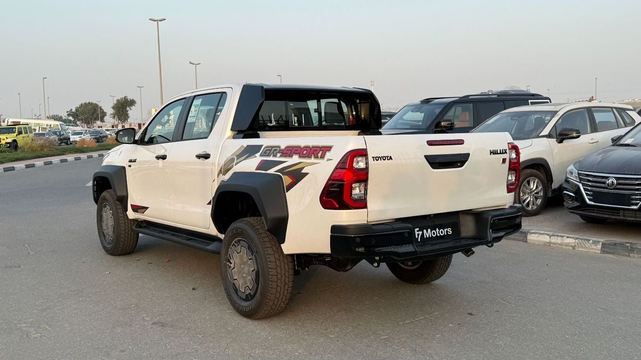 تويوتا هيلوكس GR Sport 4.0L