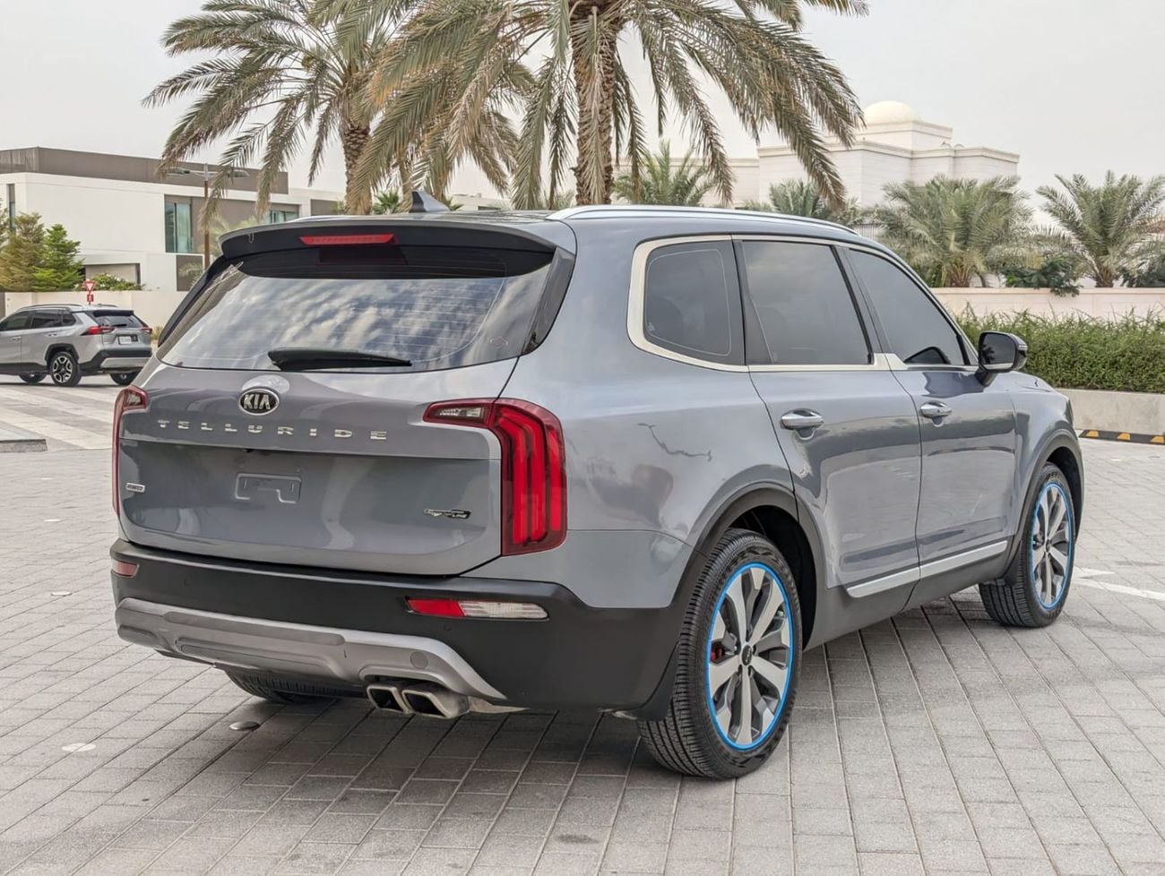 كيا تيلورايد Kia Telluride 2021 LHD grey colour