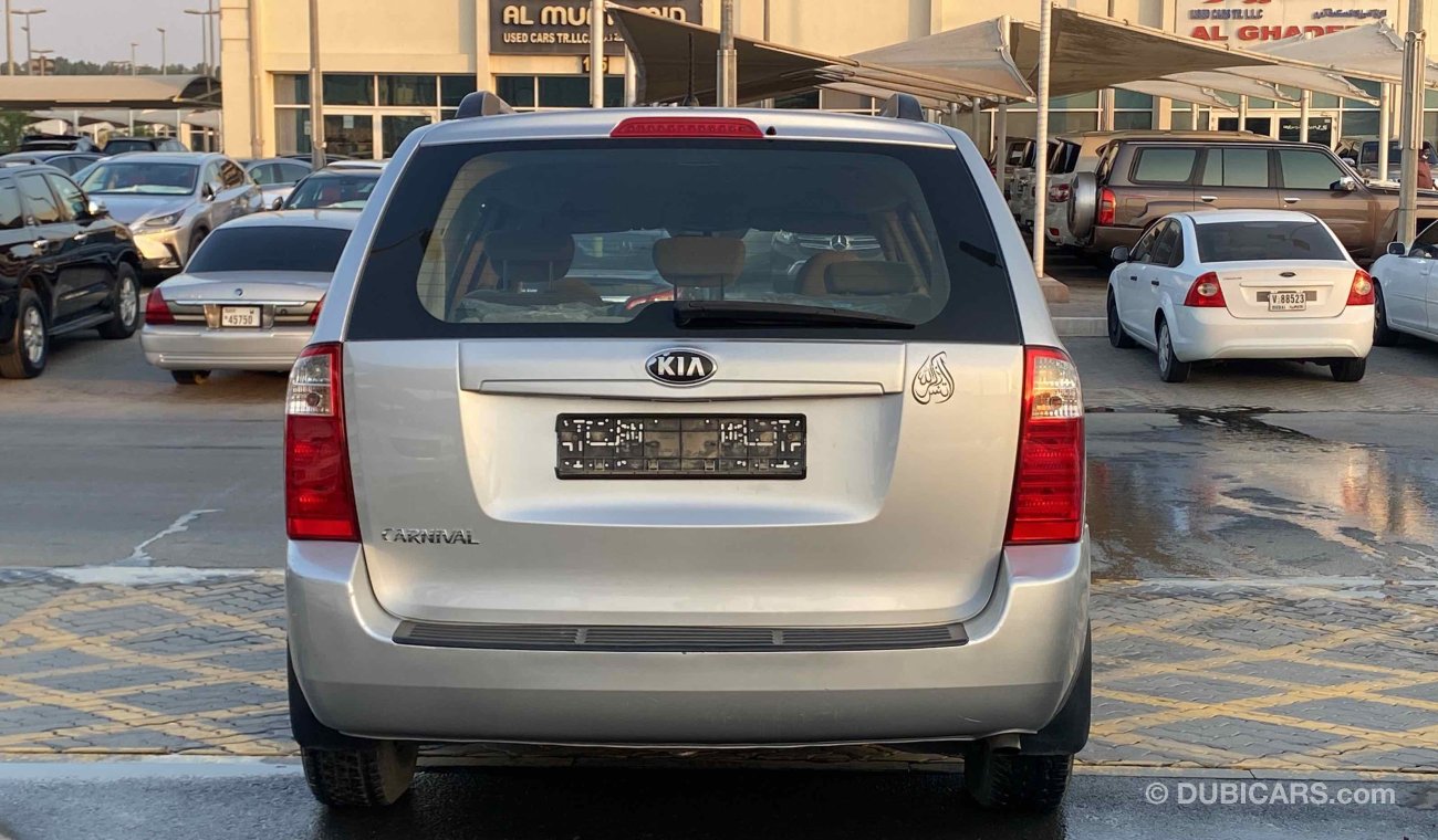 Kia Carnival خليجي GCC