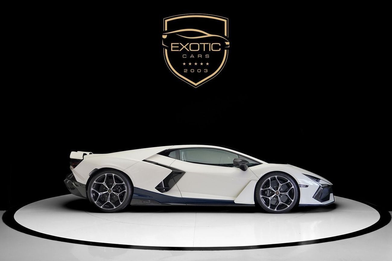 لامبورغيني ريفويلتو 6.5L V12 Hybrid