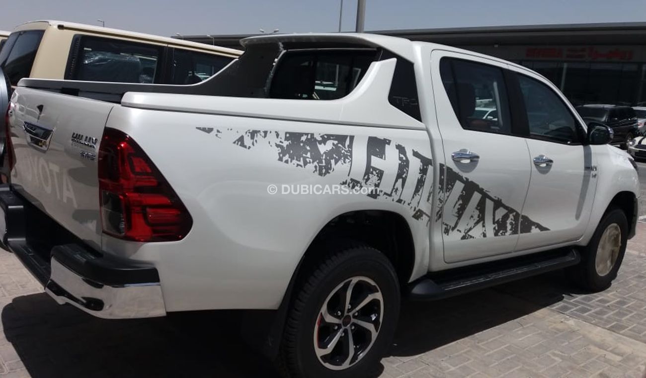 Toyota Hilux TRD V6