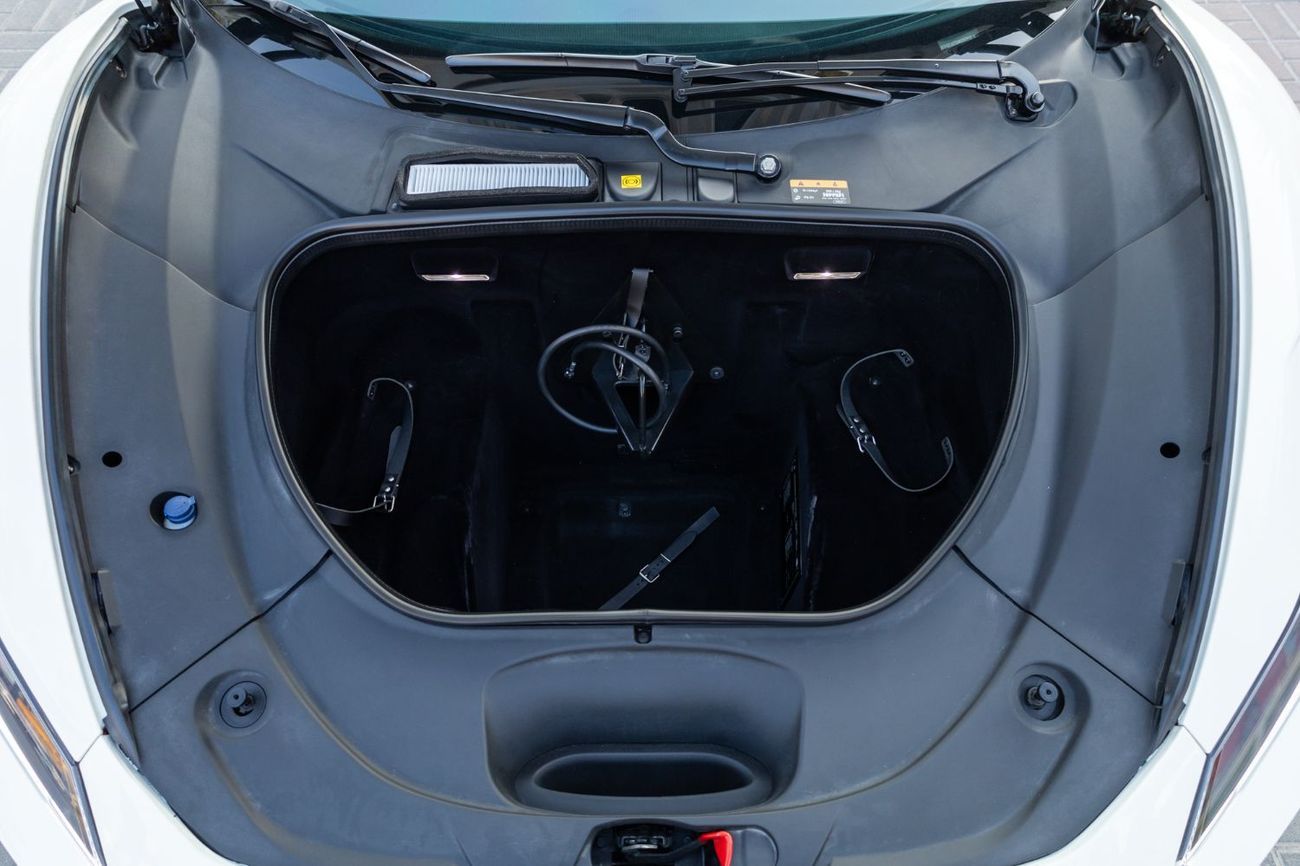 فيراري F8 تريبوتو 3.9T V8