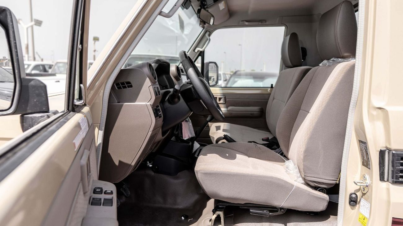 Toyota Land Cruiser Pick Up 2025 Toyota Land Cruiser LC 79 2.8L MT Diesel Basic (Beige-Brown)