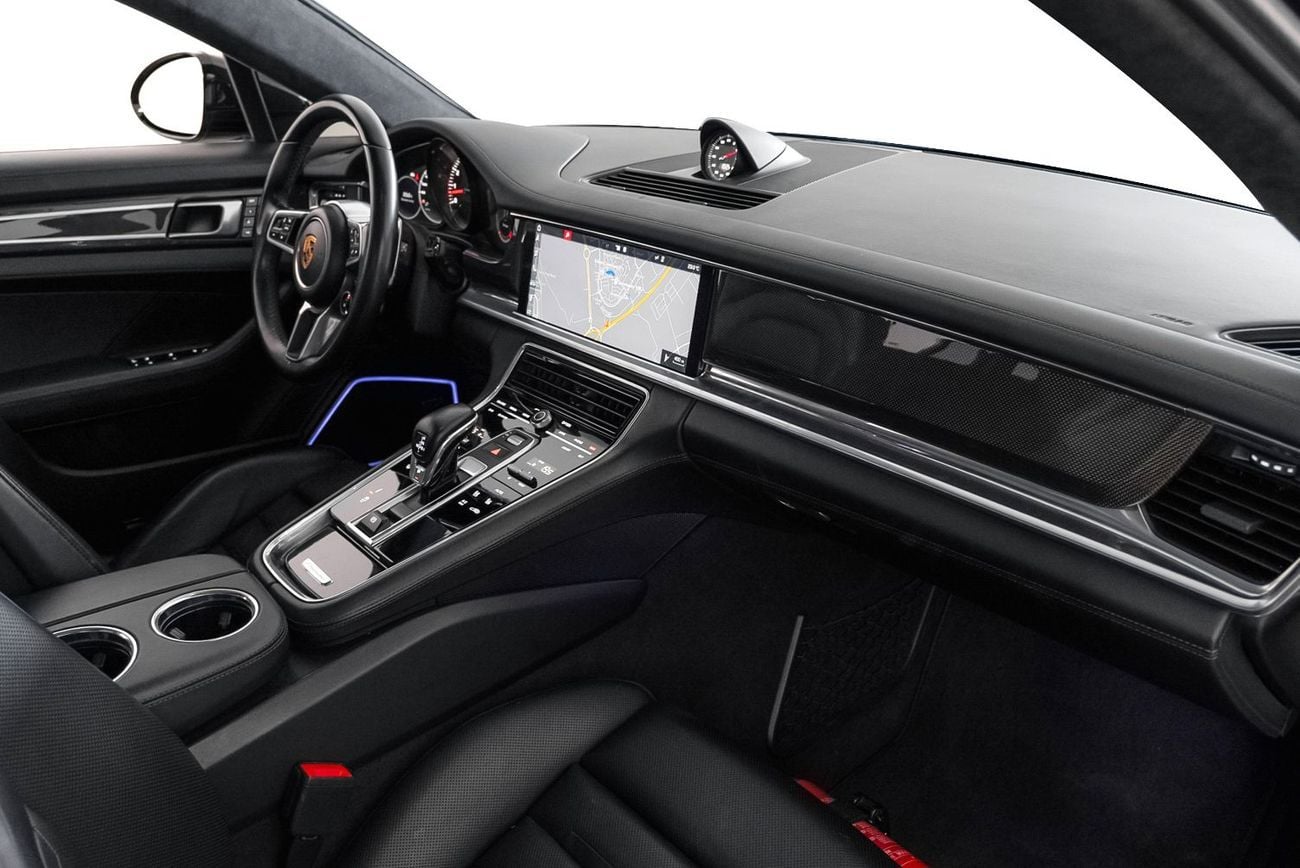 Porsche Panamera Turbo Sport Turismo 4.0L AWD