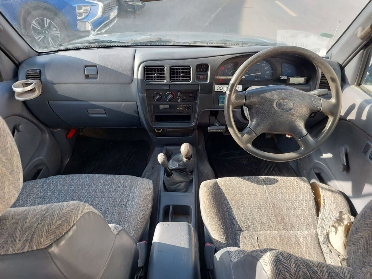 Toyota Hilux DLX TOYOTA HILUX PICKUP RHD 2003 MODEL 3.0 L DIESEL MANUAL(PM28834)