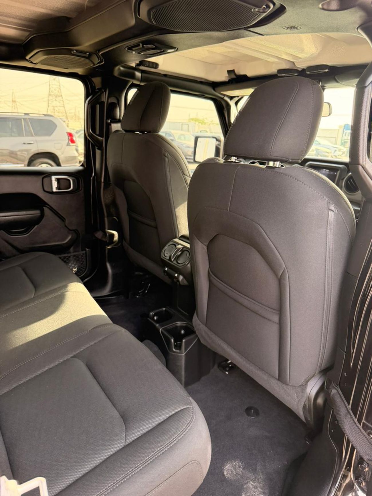 جيب رانجلر Jeep WRANGLER sport 4x4 2.0L  v4 270Hp petrol Engine Colour Black Interior black Transmission Automa