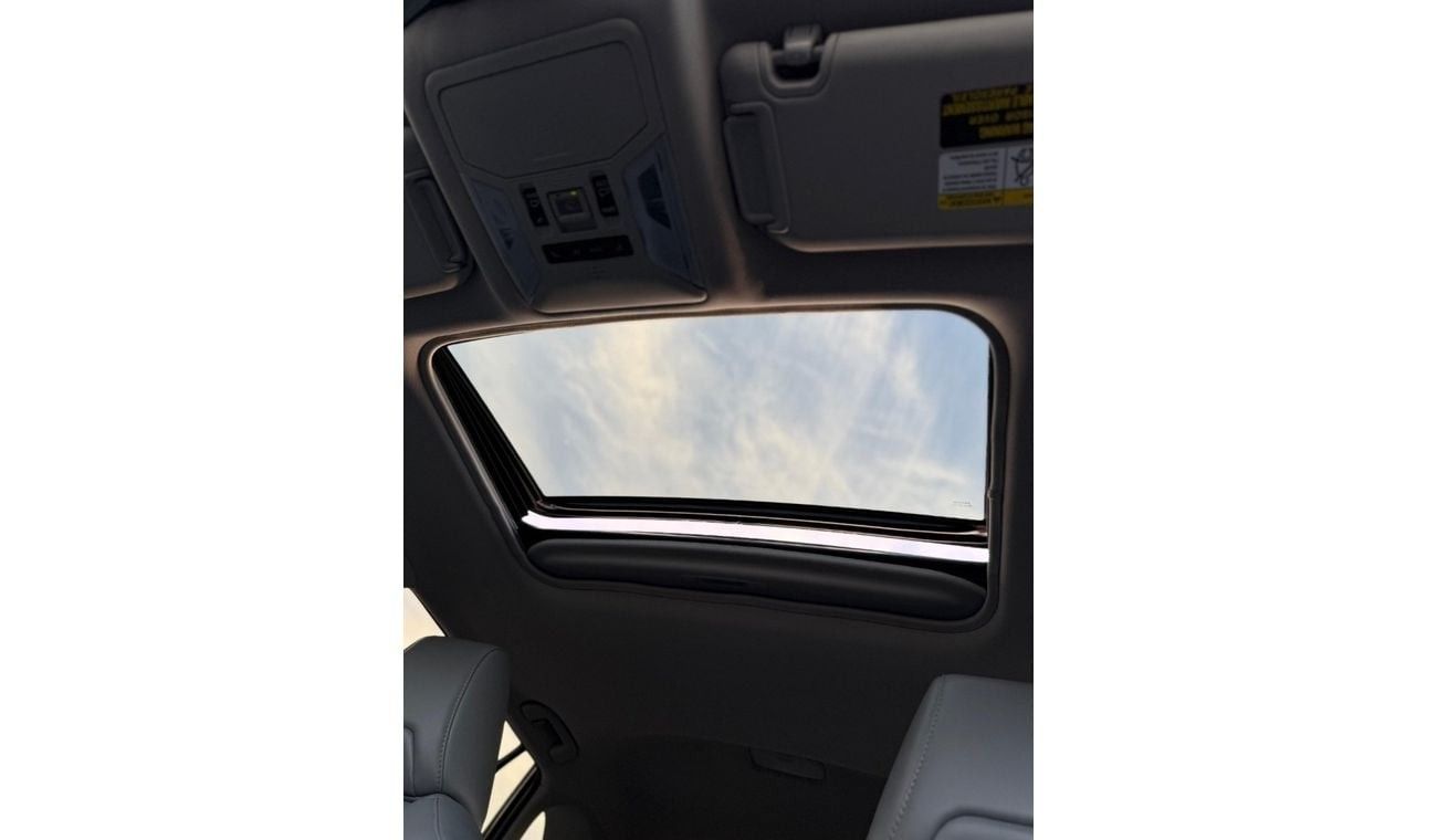 Toyota RAV4 Hybrid XLE 2.5L premium,Sunroof,limited Rims