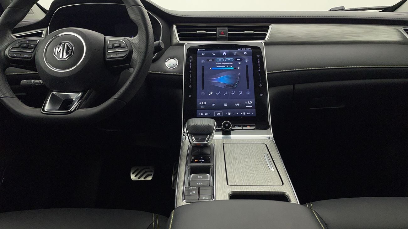 MG RX5 LUXURY 1.5 | Zero Down Payment | Home Test Drive