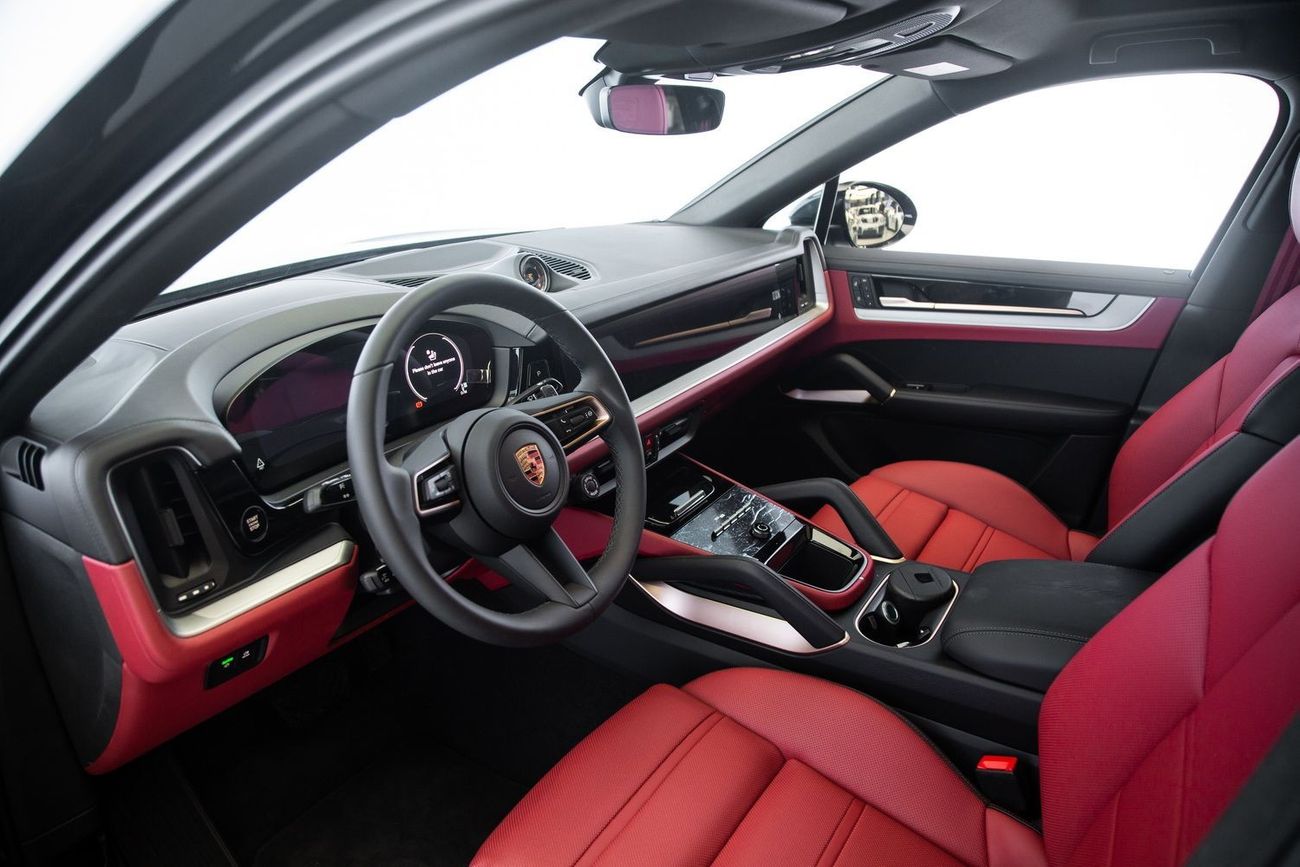 Porsche Cayenne WARRANTY APRIL 2024