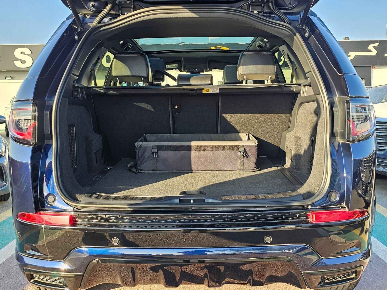 لاند روفر دسكفري / P250 S-R DYNAMIC/ AWD V4/ ORG AIRBAG/1288 MONTHLY/LOT#42418