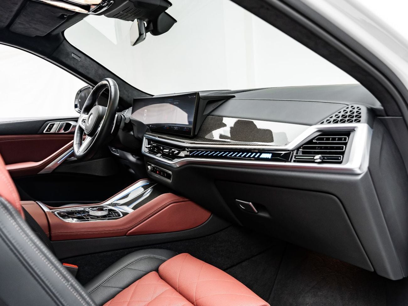 BMW X6 2024 BMW X5 M60i, July 2027 BMW Warranty + Service Contract, Low KMs, GCC