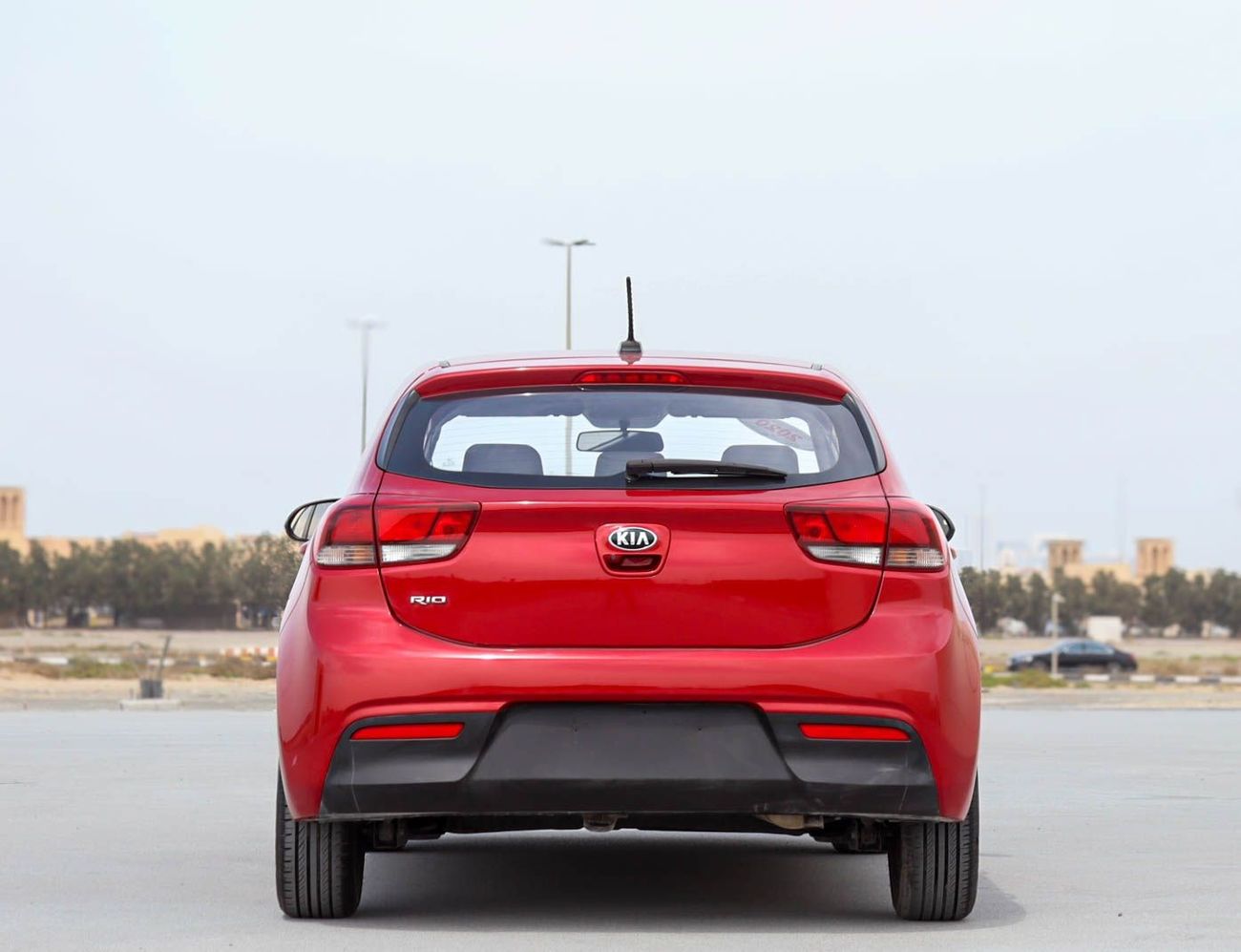 Kia Rio EX 1.4L (107 HP) Hatchback Kia Rio 1.4L 2020 GCC accident-free in excellent condition 683 P.M