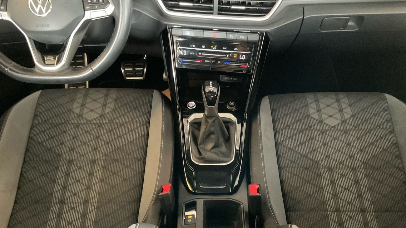 فولكس واجن T ROC R-LINE | شامل الضمان | 0 ﺪﻔﻋﺓ ﺃﻮﻟﻯ