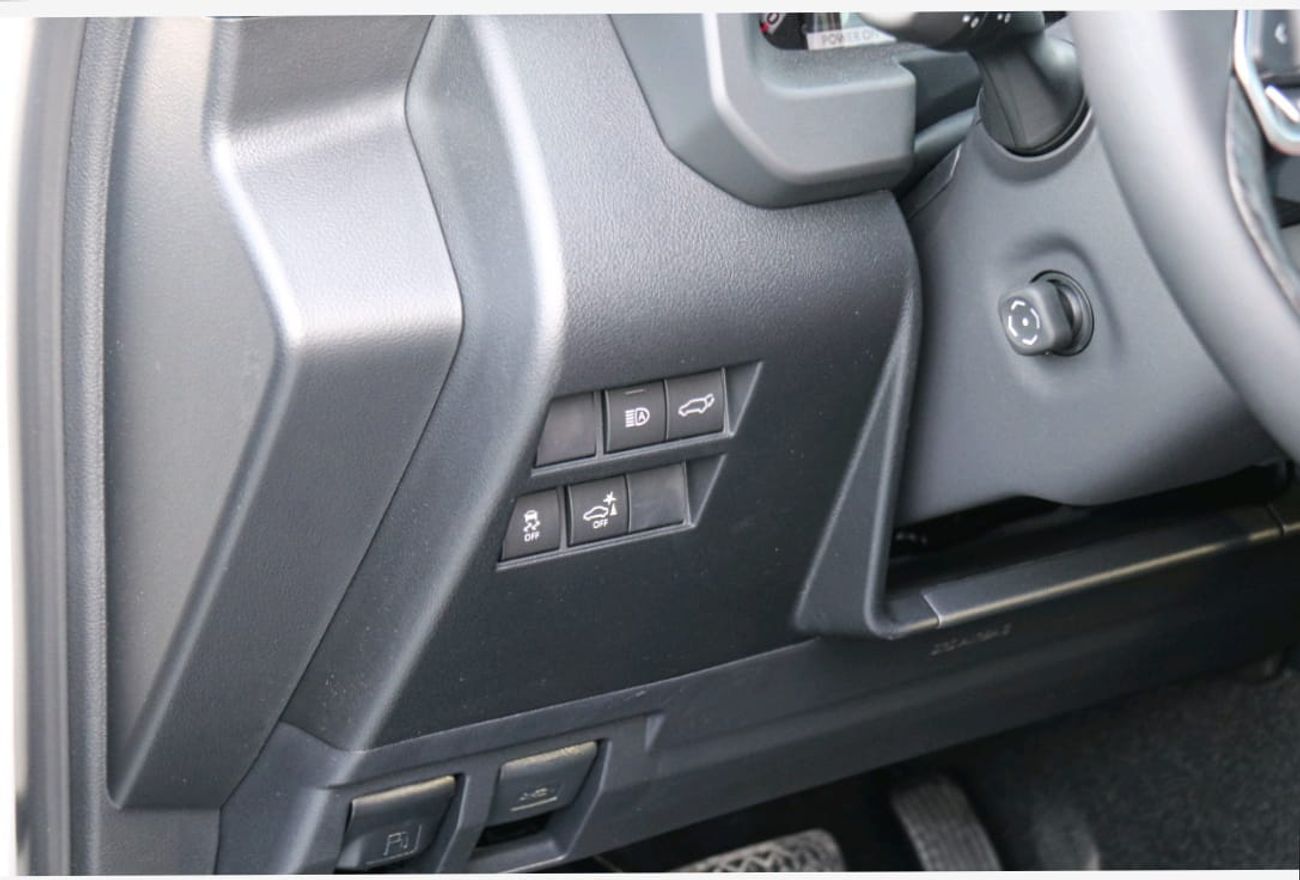 تويوتا لاند كروزر VXR 3.5L