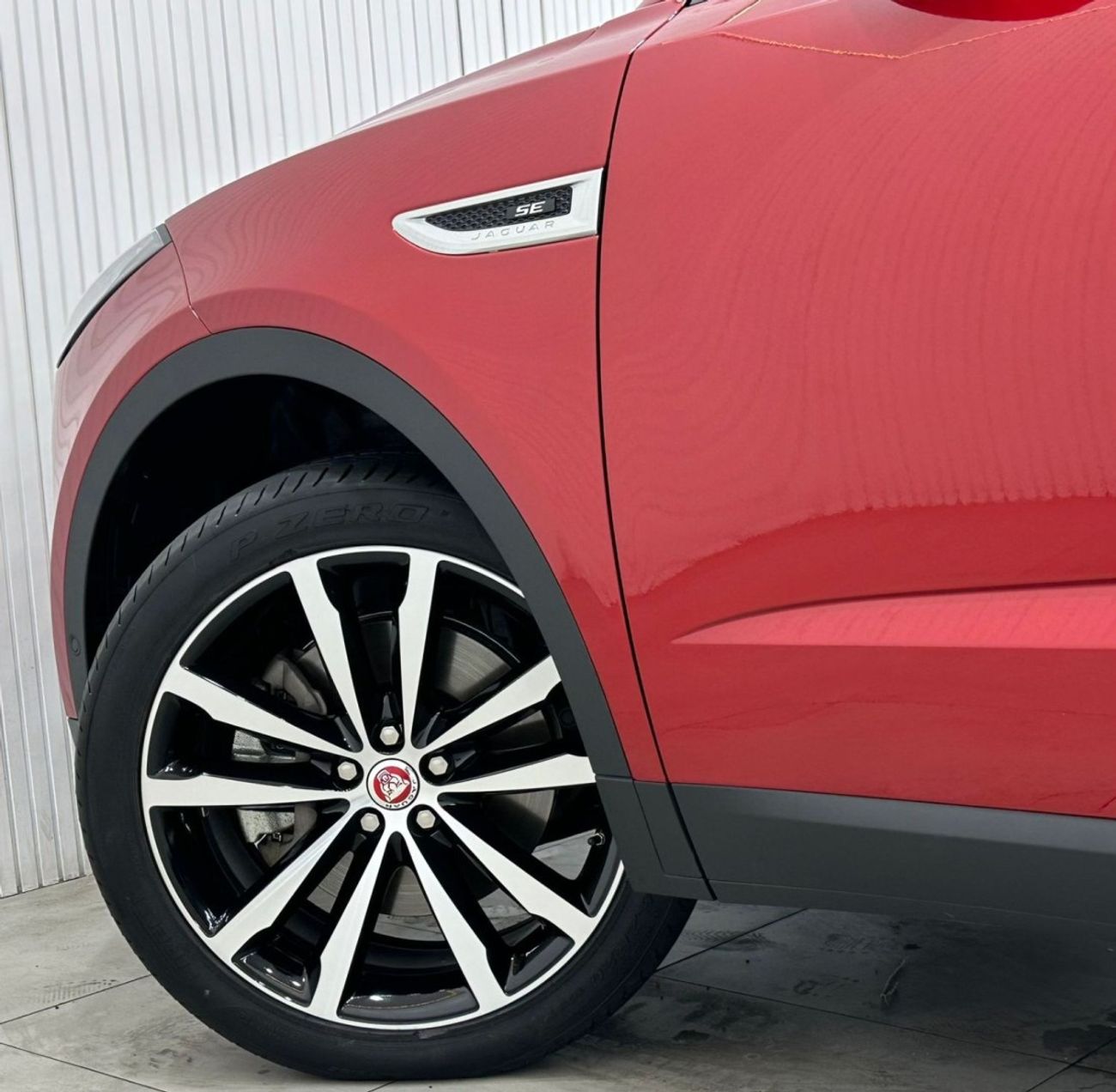 جاكوار E Pace SE P200 2.0L 2019 Jaguar E-Pace P200 SE AWD, Warranty, Full Jaguar Service History, GCC