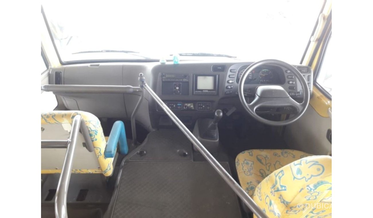 ميتسوبيشي روزا Mitsubishi Rosa RIGHT HAND DRIVE (Stock no PM 685 )