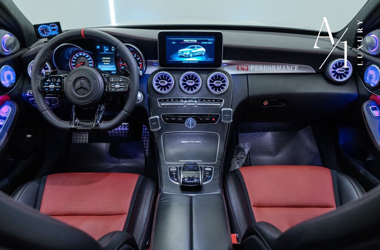 Mercedes-Benz C 63S AMG Std 4.0L Sedan 2015 Mercedes C63s, Fully Loaded, Excellent Condition, V8 (510) Bhp, Japanese Specs