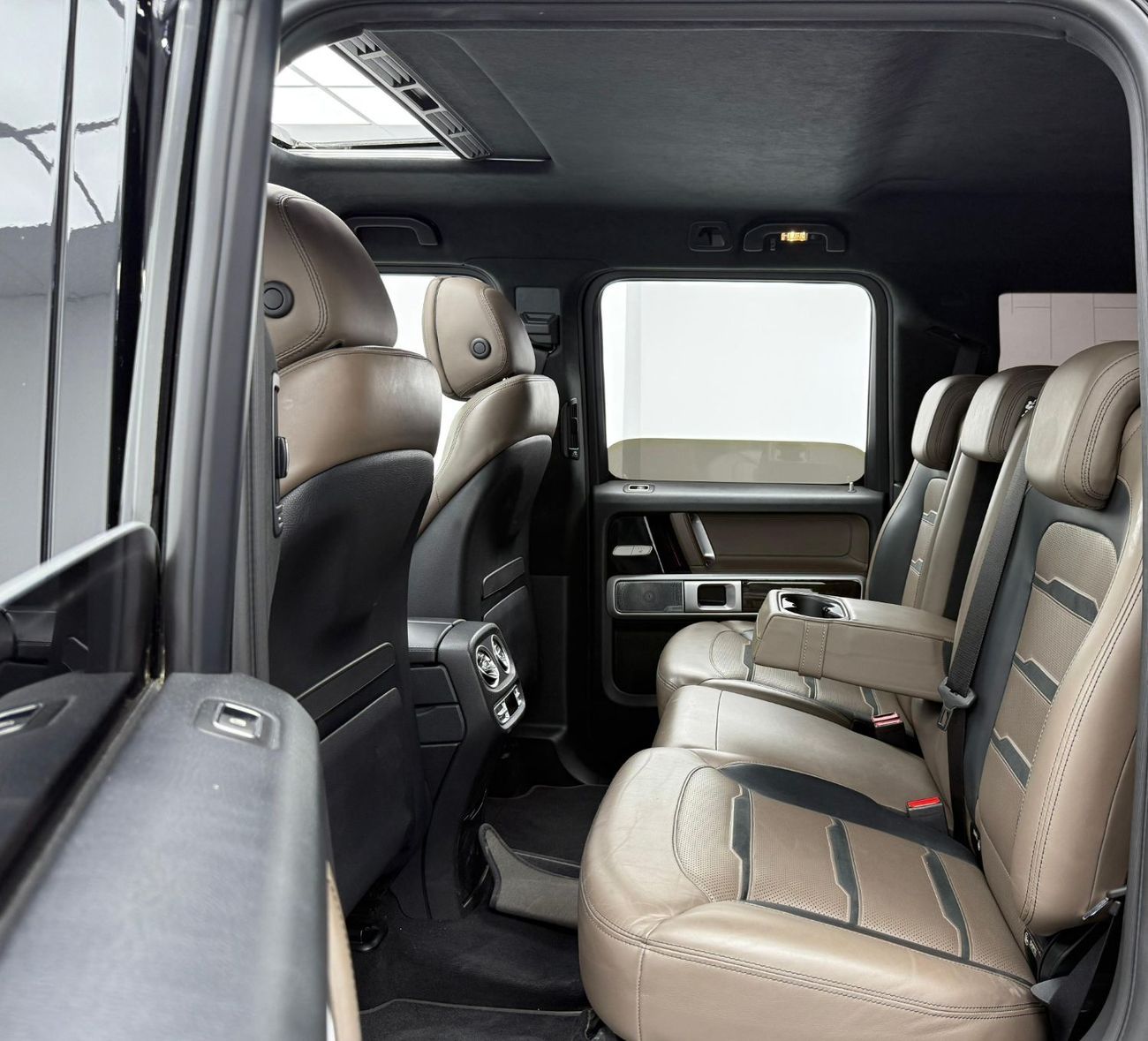 مرسيدس بنز G 63 AMG 2019 Mercedes-AMG G63,One Year Unlimited KM Warranty, Service History,Excellent Condition,GCC