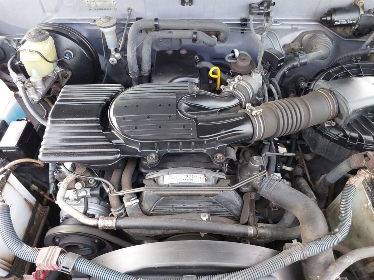 تويوتا هيلوكس (RAMADAN OFFER) TOYOTA HILUX PICKUP RHD 1999 MODEL 3.0 L DIESEL MANUAL(PM18236)