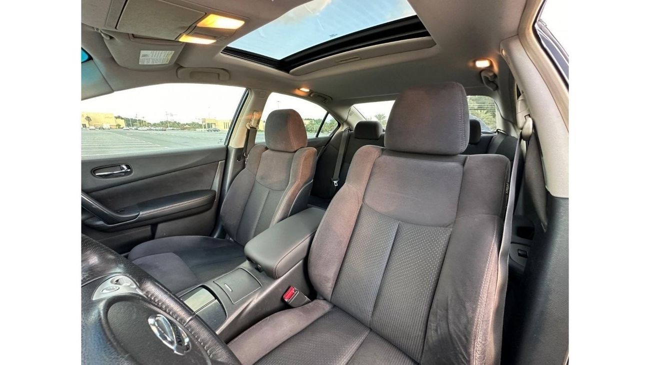 نيسان ماكسيما SE