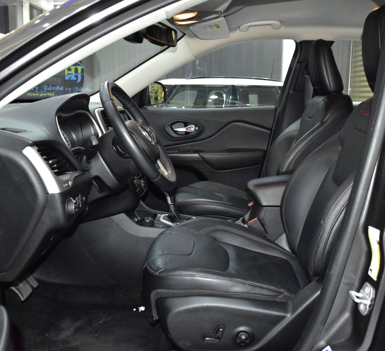 Jeep Cherokee EXCELLENT DEAL for our Jeep Cherokee TrailHawk ( 2014 Model ) in Grey Color GCC Specs