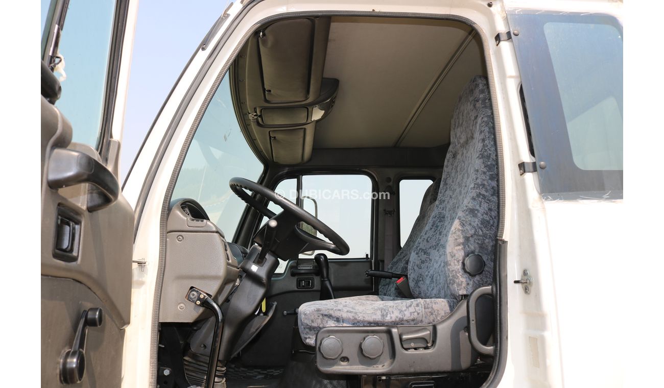 Nissan United Diesel PK210 WITH THERMOKING T-1000R FREEZER AND INSULATED BOX AND TAIL LIFT