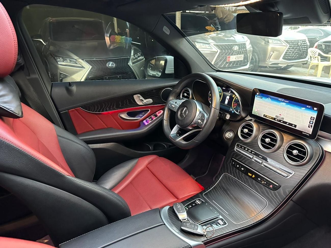 Mercedes-Benz GLC 200 Std 2.0L