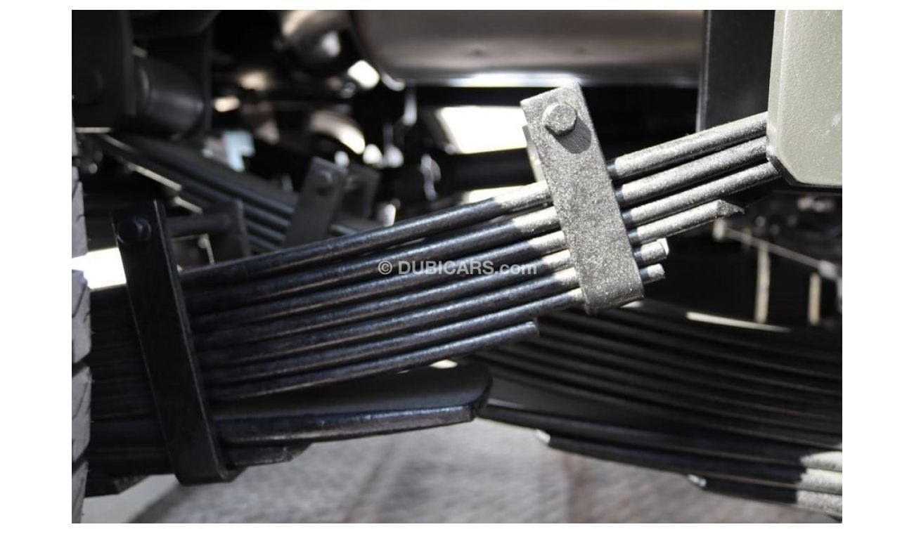 تويوتا لاند كروزر بيك آب 6X6 تويوتا لاند كروزر بيك أب 4.5 لتر