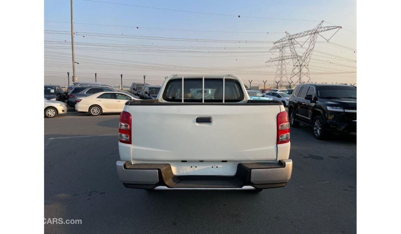 Mitsubishi L200 “Offer”2017 Mitsubishi L200 4x4 / 2.5l -v4  -UAE PASS