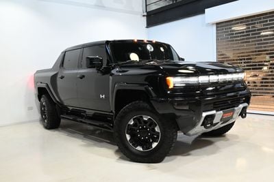 GMC Hummer EV 2024 GMC Hummer EV Pickup, GMC Warranty and Service Pack, Excellent Condition, GCC