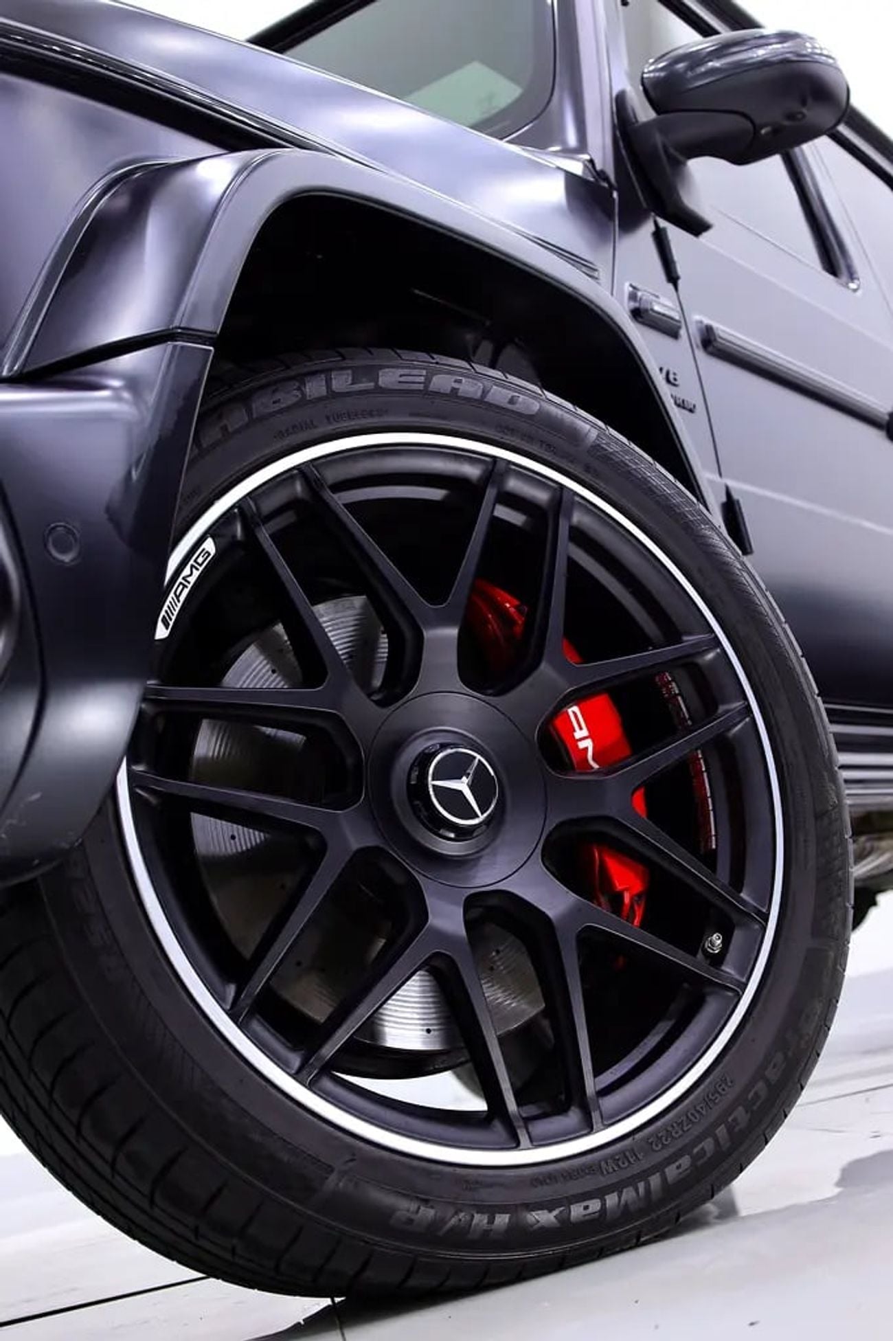 Mercedes Benz G63 AMG G63 DOUBLE NIGHT PACKAGE + CARBON + DIAMOND SEATS + FILE IN GARGASH