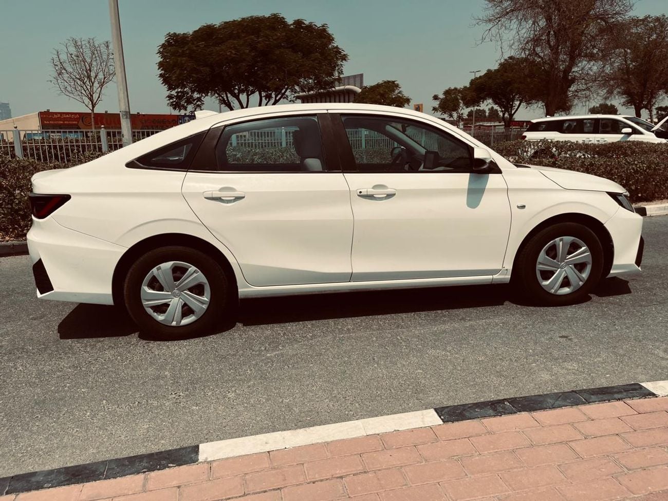Toyota Yaris E Toyota Yaris 1,6L 2023 Gcc Mid option
