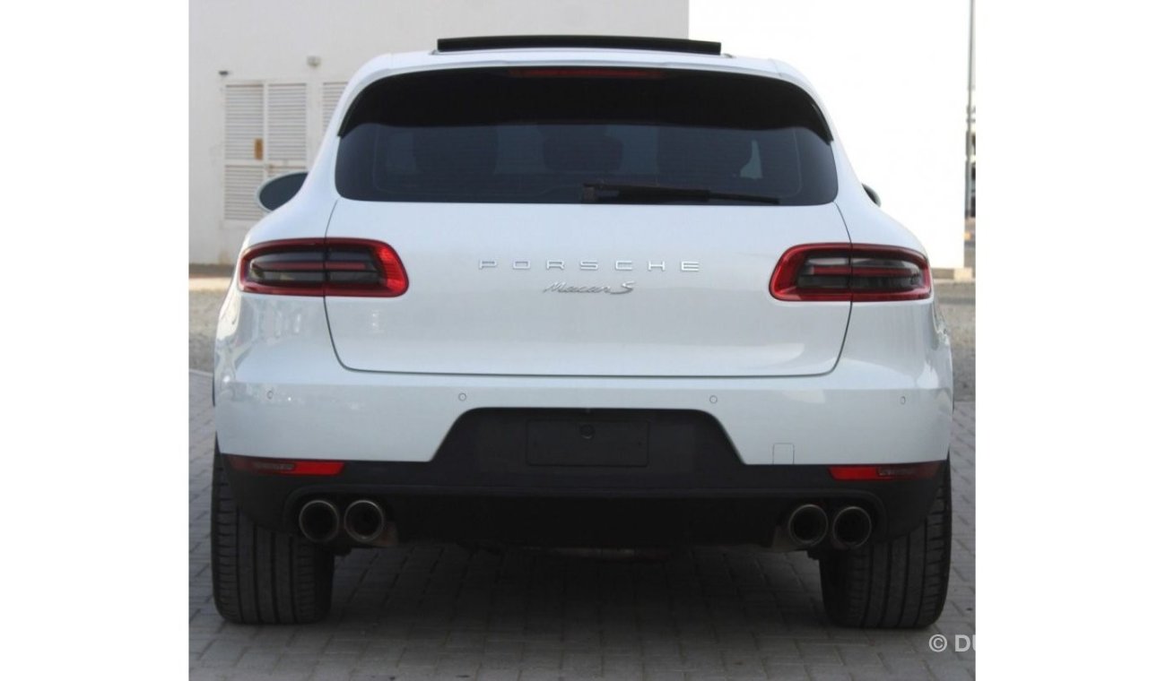 Porsche Macan Macan S Macan S ACCIDENTS FREE - GCC - FULL OPTION - ORIGINAL PAINT - CAR IS IN PERFECT CONDITION IN