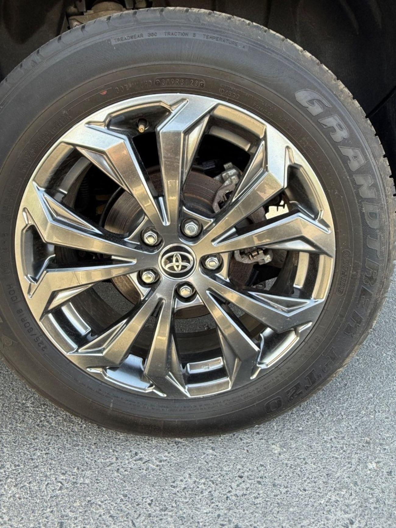 تويوتا راف ٤ RAV4 xle premium Hybrid 4x4