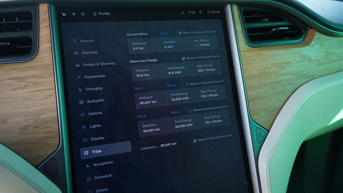 تسلا موديل اكس