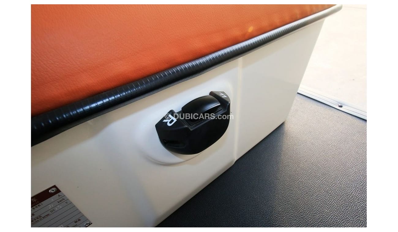 Wuling Mini EV Brand New 2021 Wuling Golf Car – 4 (2+2) Seater - Export and Local Sales