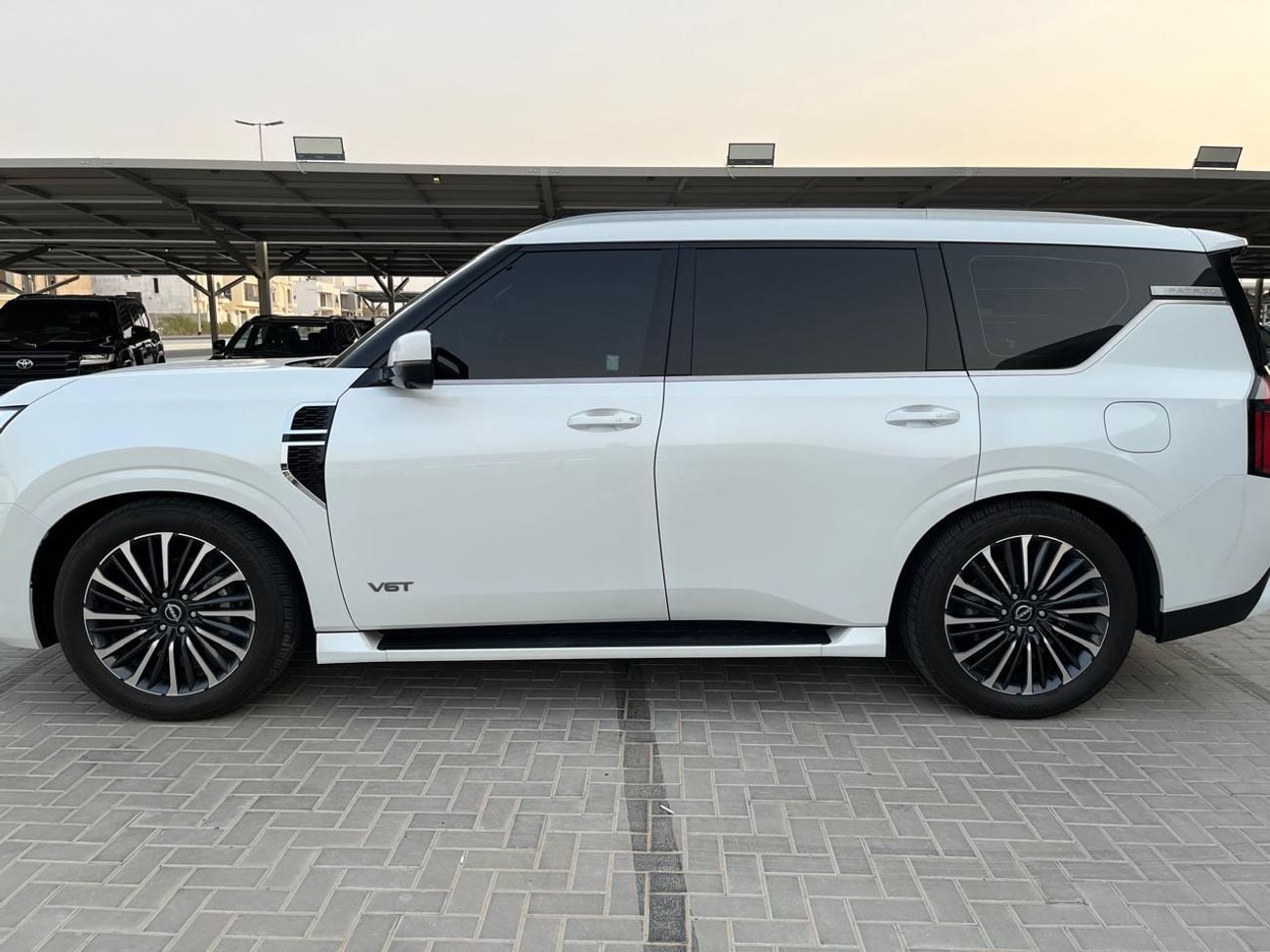 Nissan Patrol LE PLATINUM CITY 5 year Warranty with Service contract from Al Masood . Certified Pre owned Vehicle