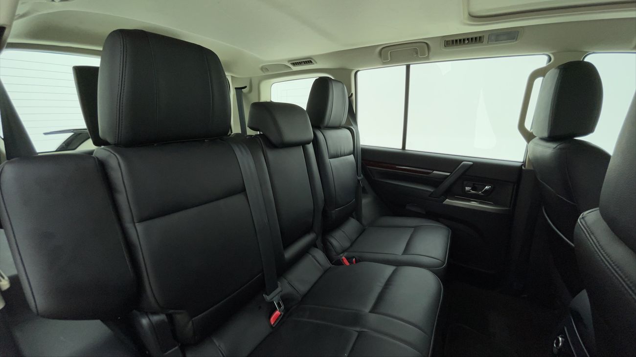 Mitsubishi Pajero GLS HIGHLINE 3 | Zero Down Payment | Free Home Test Drive