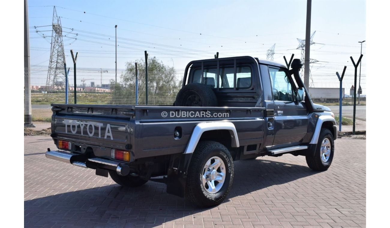 Toyota Land Cruiser Pick Up