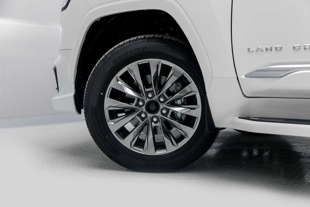 Toyota Land Cruiser VXR 3.3L - Precious White Pearl Inside Black & Dark Red | Export Only