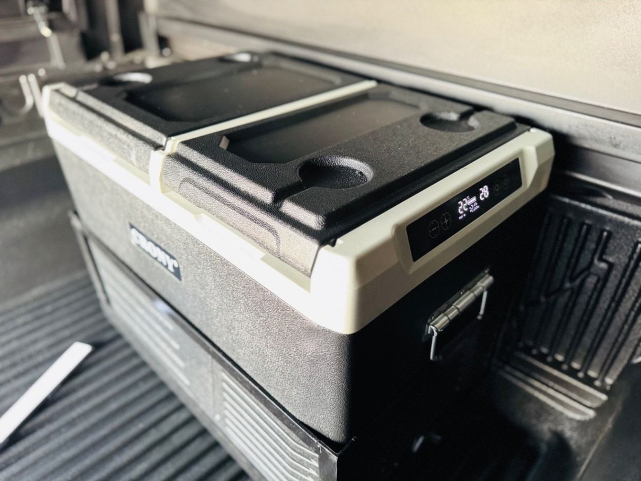 Toyota Land Cruiser Pick Up Toyota Land Cruiser pickup 2017 RHD diesel v8 full options and upgraded