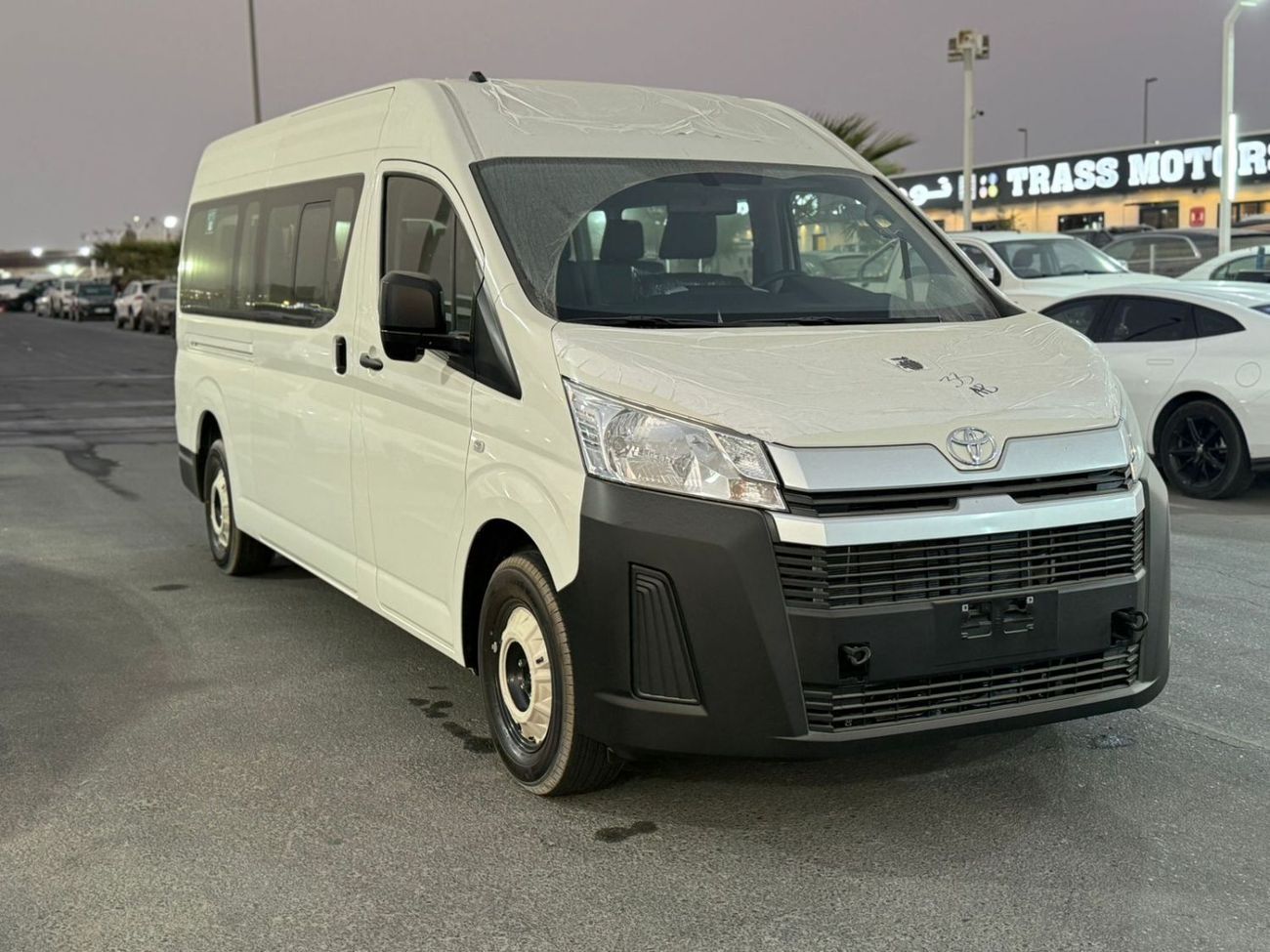 Toyota Hiace TOYOTA HIACE FUTTAIM 13 SEATS , 3.5L PETROL V6 , M/T HIGH ROOF 2026 MODEL
