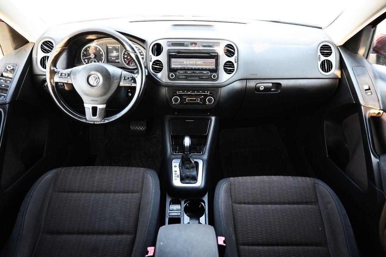 Volkswagen Tiguan VOLKSWAGEN TIGUAN GCC  SE 2.0L IN EXCELLENT CONDITION