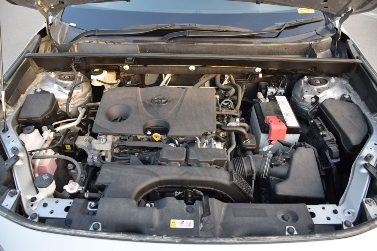 تويوتا راف ٤ LE 2.0L FWD