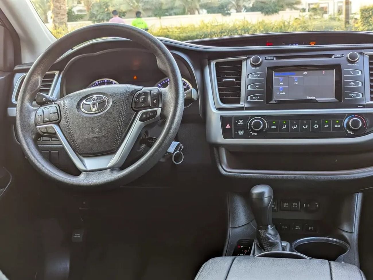 تويوتا هايلاندر Le Plus 3.5L V6- Rear Camera - 7 Seater