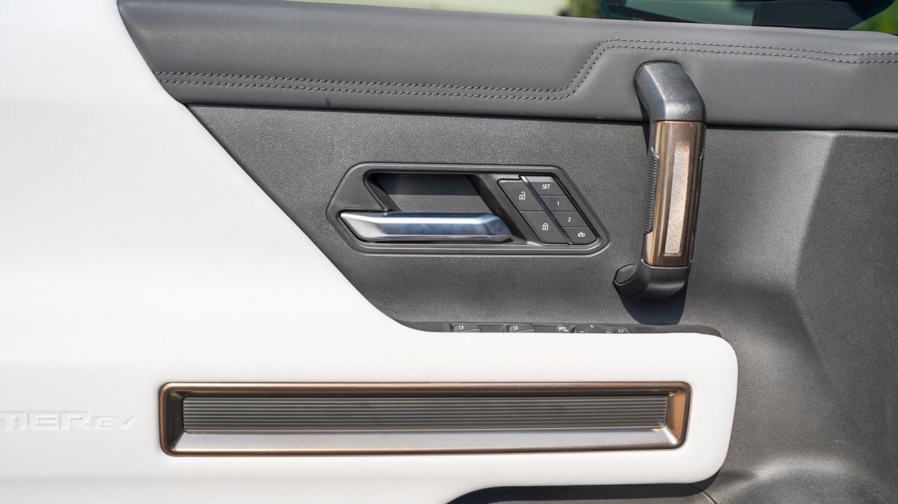 جي أم سي همر EV