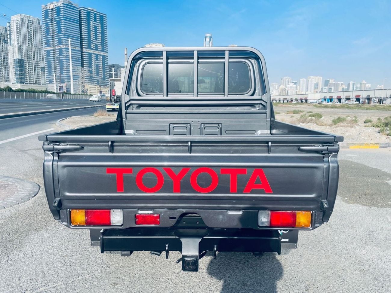 Toyota Land Cruiser Pick Up FUEL DIESEL ,4500 CC .RIGHT HAND DRIVE ,DOUBALE CAB