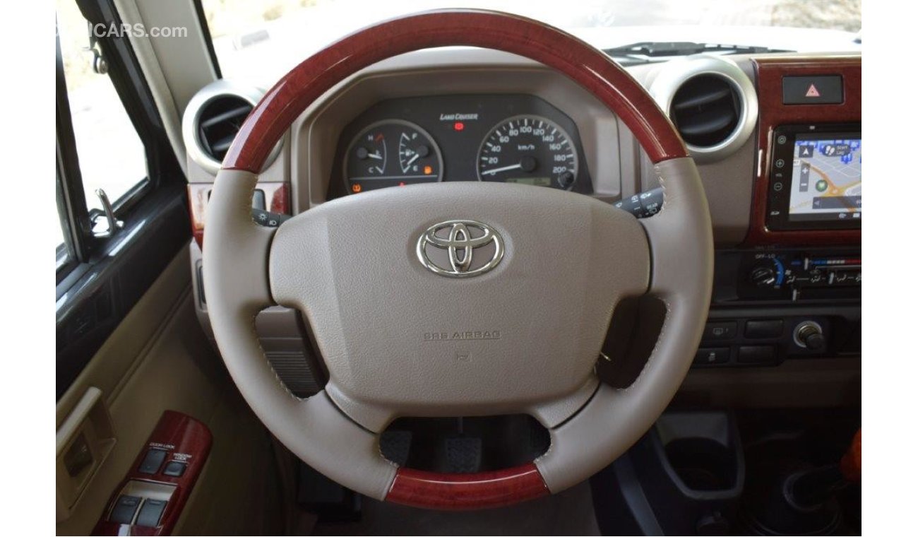 Toyota Land Cruiser 71 Hardtop Xtreme V6 4.0L